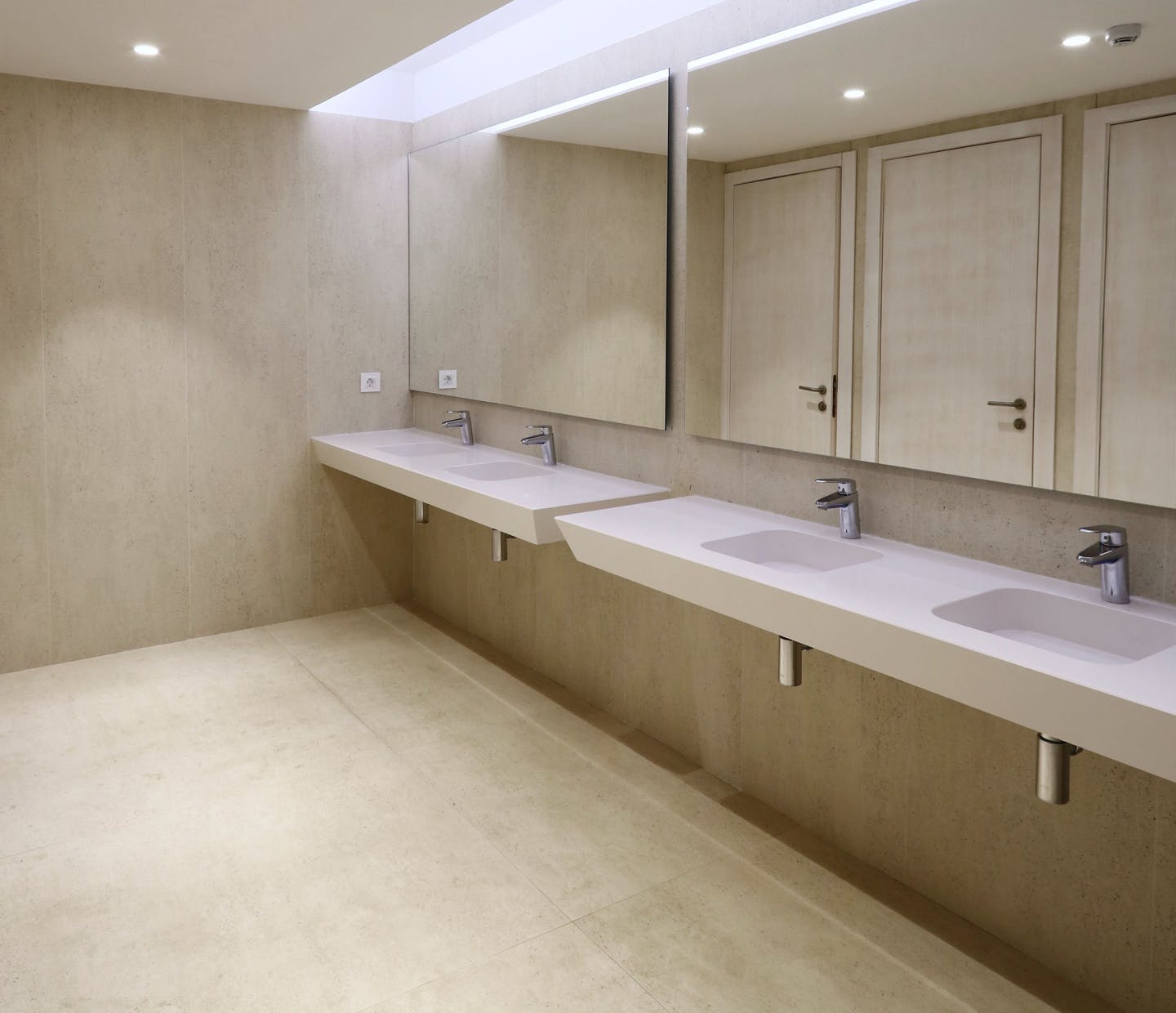 Designer bathrooms with unique materials - Soluciones Integrales 35
